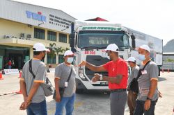 02 Briefing 2.jpg